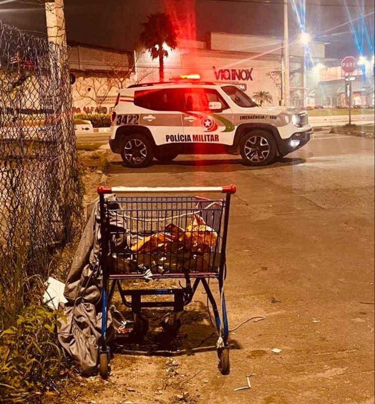 Corpo de blumenauense é encontrado dentro de carrinho de supermercado em Itajaí