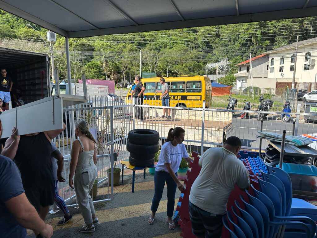 Prefeitura de Balneário Camboriú mobiliza mutirão nas escolas